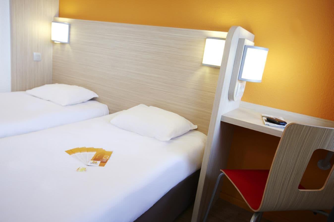 พรีเมียรคลาสเซ็นท์ไบซ์ซัสโฟเร็ต Hotel แซงต์บริซซูร์ฟอเรต์ ภายนอก รูปภาพ