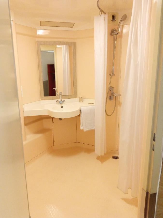 พรีเมียรคลาสเซ็นท์ไบซ์ซัสโฟเร็ต Hotel แซงต์บริซซูร์ฟอเรต์ ภายนอก รูปภาพ